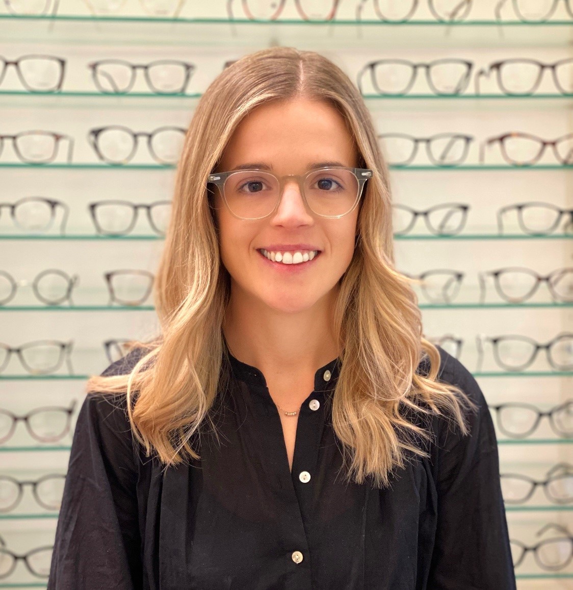 Dr. Annabel Fothergill